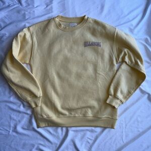 NWOT Billabong Women’s Yellow Sweater